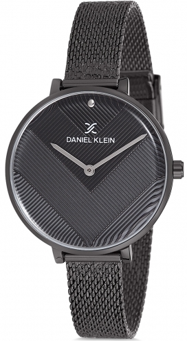 Daniel Klein  DK12049-7